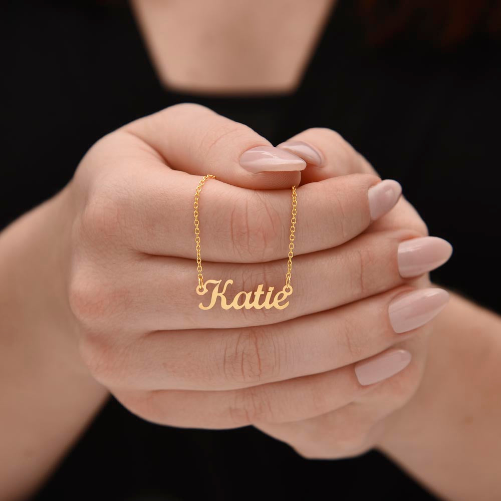 Classic Style Name NecklaceClassic Style Name Necklace